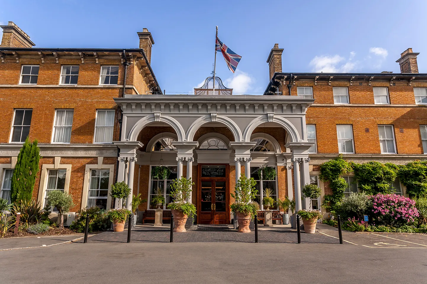 Oatlands Park Hotel, venue photograph